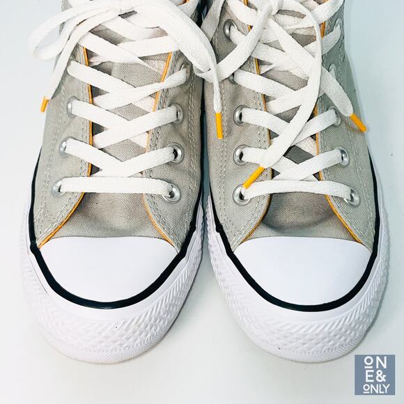 CONVERSE X ALL STAR Looney Tunes Chuck Taylor Unisex High Top Bugs Bunny Size 8 - Picture 4 of 9